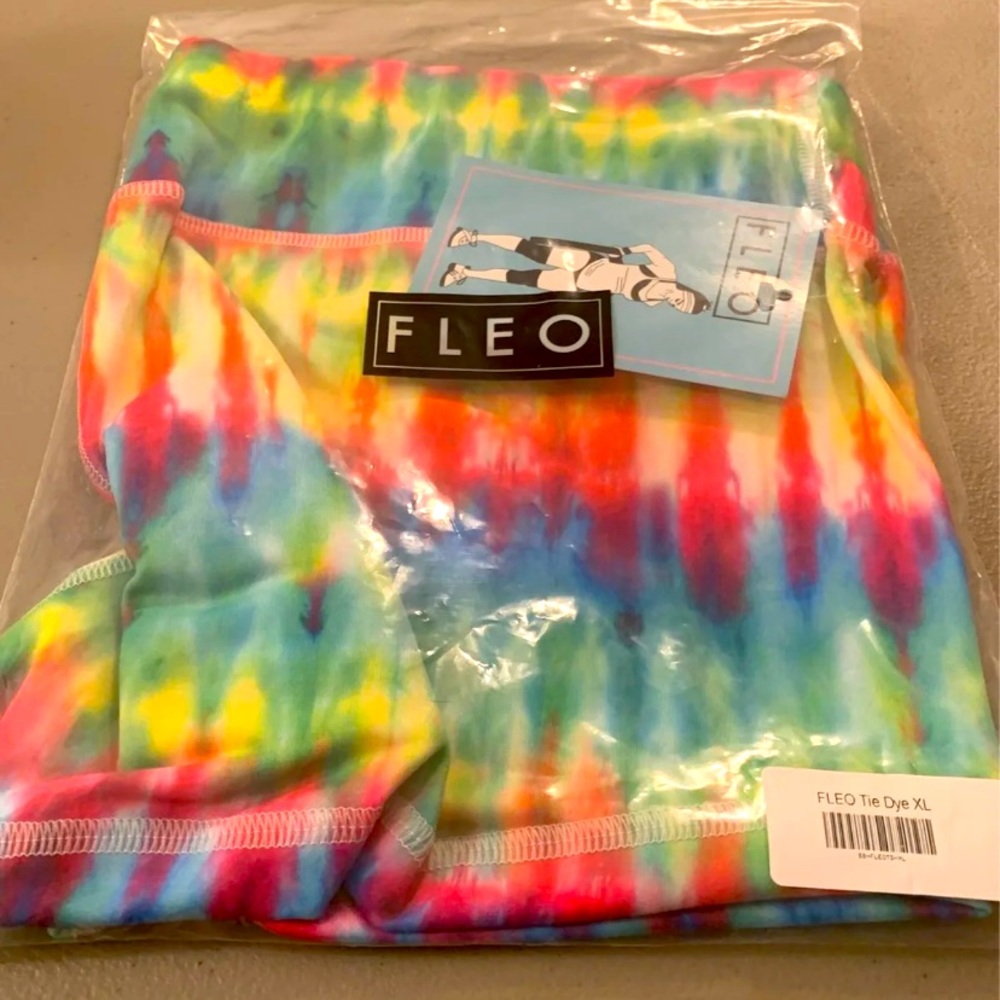 NWT FLEO OG tie dye Shorts XL